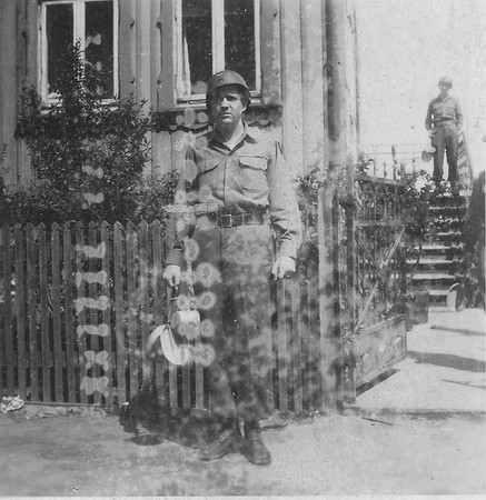 Unknown photos in Vivian Hall possessions_0007