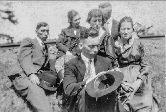 I think that is my grandfather Harper Hall on the left.